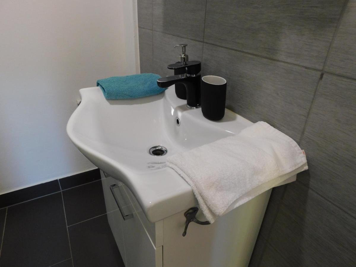 Ledek Apartment Любляна Екстериор снимка