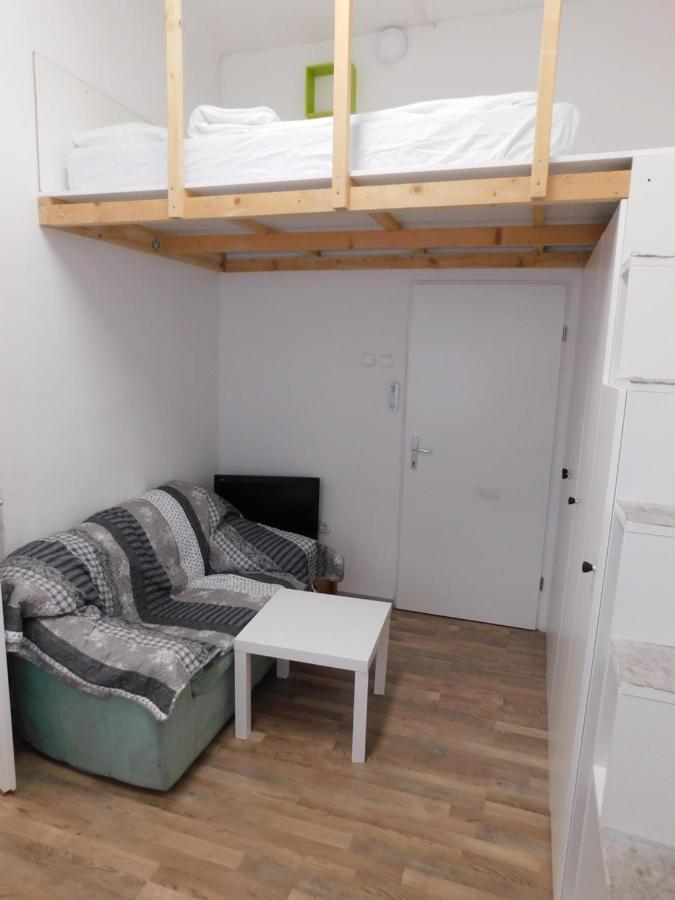 Ledek Apartment Любляна Екстериор снимка